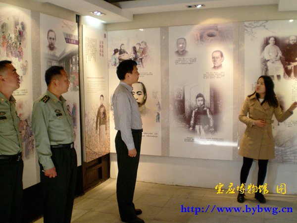 2015年10月27日扬州军分区司令员到读书处参观考察