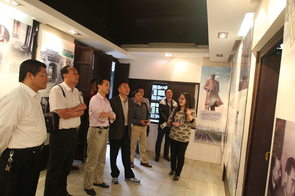 陕西省旬阳县人大一行参观调研周恩来少年读书处