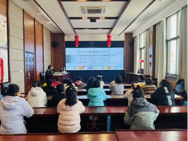 宝应博物馆成功举办“小雪·青花暖锅藏冬意”——2025馆藏文物节气主题研学活动